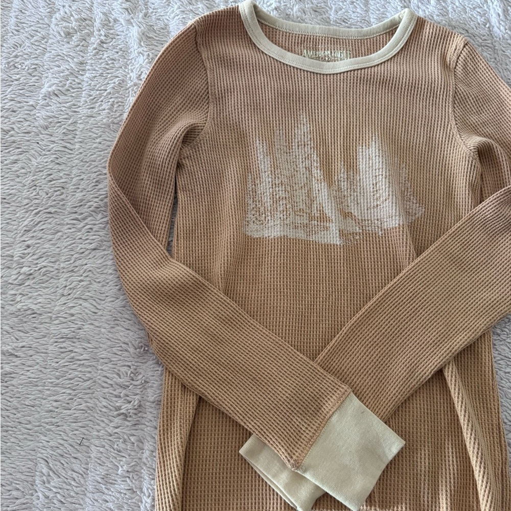 American Eagle Outfitters Tan Long Sleeve Tee